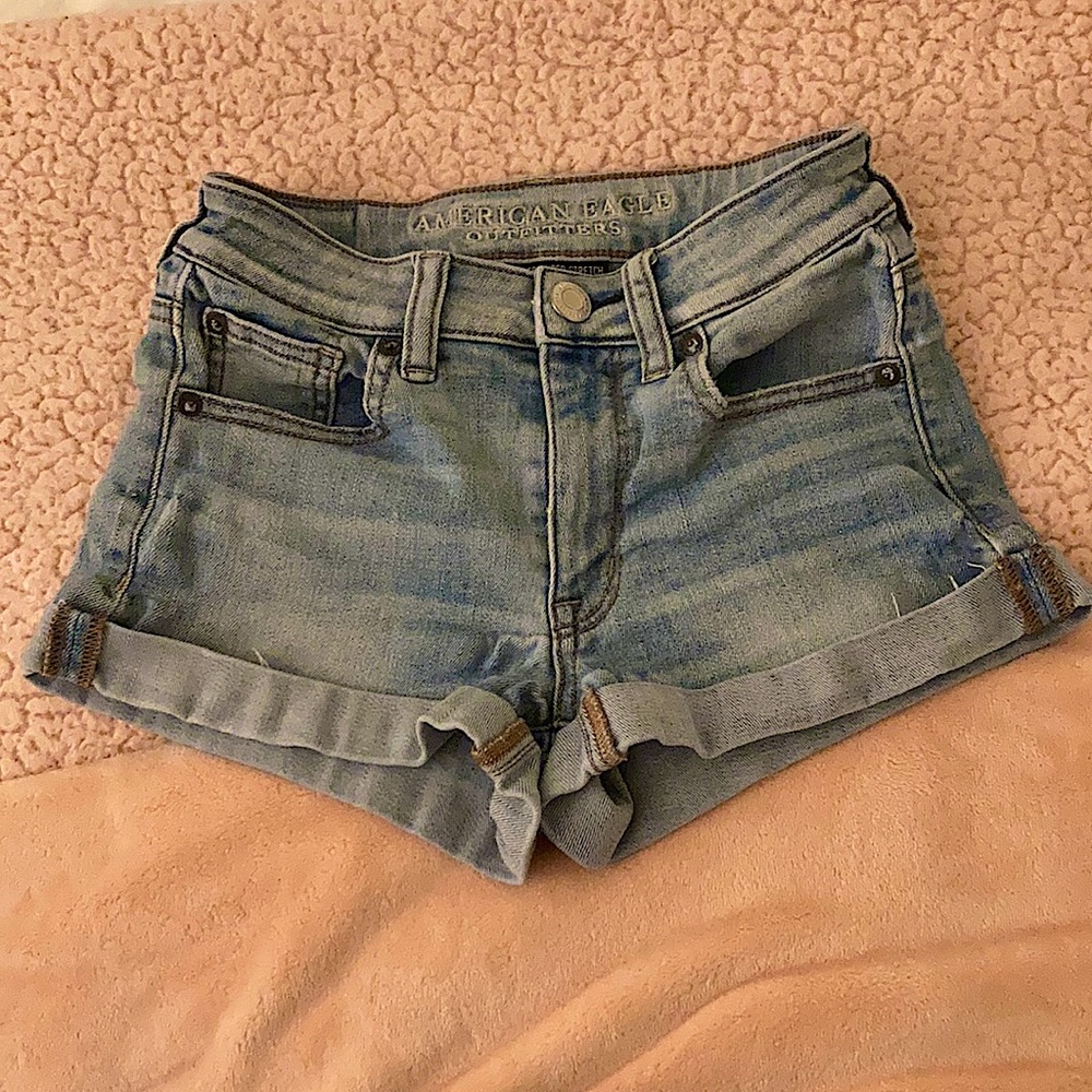 American Eagle hi-rise shortie shorts